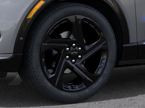 New 2025 Chevrolet Equinox EV RS image 9