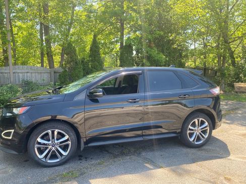 Used 2016 Ford Edge Sport w/ Equipment Group 401A AWD/4WD image 2