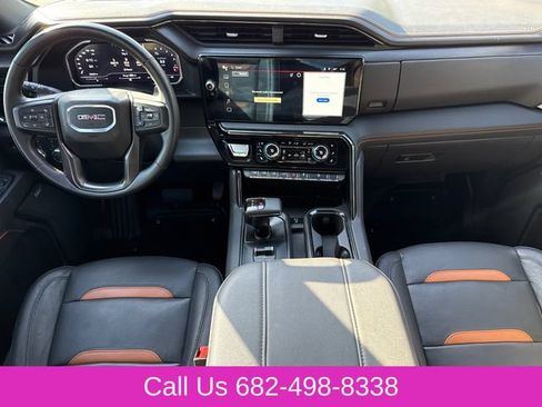 Used 2024 GMC Sierra 1500 AT4 w/ Technology Package AWD/4WD image 10