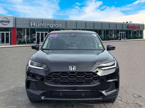 Used 2025 Honda HR-V LX image 2