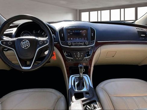 Used 2017 Buick Regal Sport Touring FWD image 17