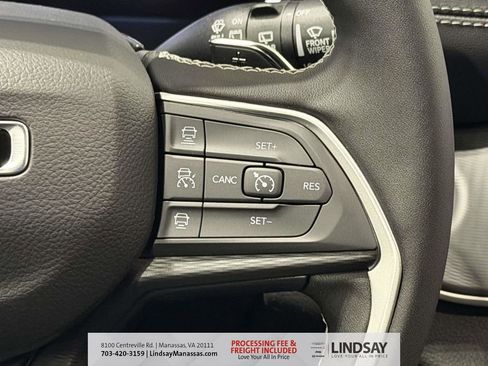 New 2025 Jeep Grand Cherokee Altitude AWD/4WD image 21