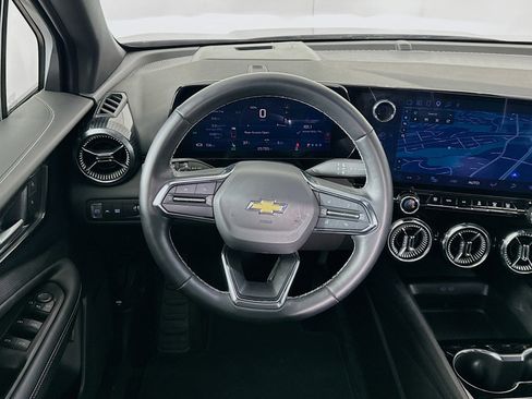 Used 2024 Chevrolet Blazer EV LT AWD/4WD image 17