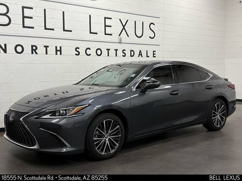 Used 2025 Lexus ES 300h w/ Premium Package FWD image 7