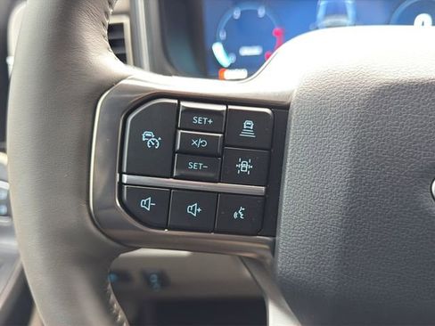 Used 2025 Ford F350 Platinum w/ Platinum Plus Package image 23