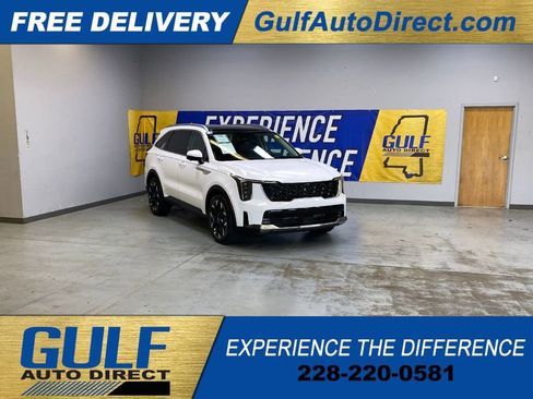 Used 2026 Kia Sportage EX FWD image 1
