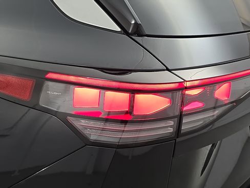 New 2026 Volkswagen Tiguan SEL R-Line image 34