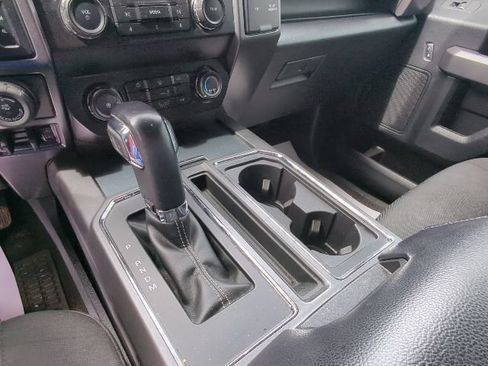 Used 2019 Ford F150 XLT w/ Equipment Group 302A Luxury AWD/4WD image 18