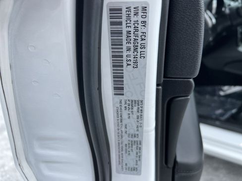 Used 2022 Jeep Grand Cherokee Laredo X image 29