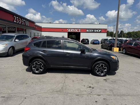 Used 2013 Subaru Crosstrek 2.0i Limited AWD/4WD image 2