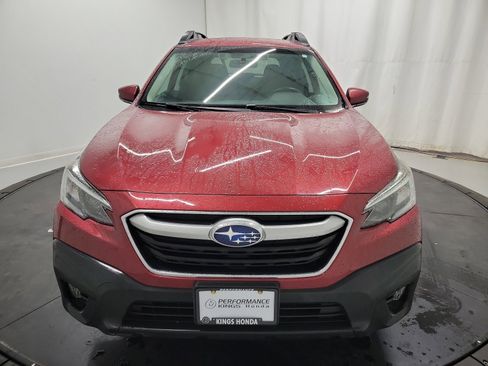 Used 2020 Subaru Outback Premium image 2