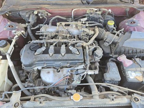Used 2001 Nissan Sentra GXE FWD image 29