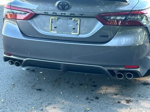 Used 2022 Toyota Camry XSE FWD image 8