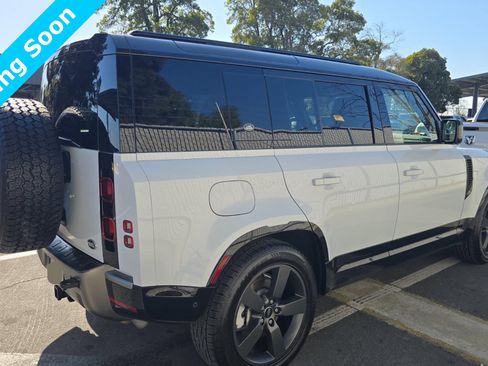 Used 2022 Land Rover Defender 110 X-Dynamic HSE image 6