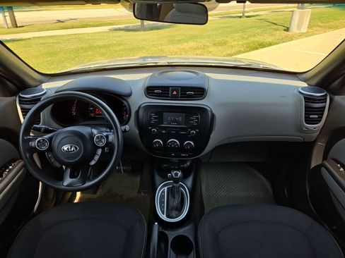 Used 2014 Kia Soul + w/ UVO w/Eservices Package FWD image 13