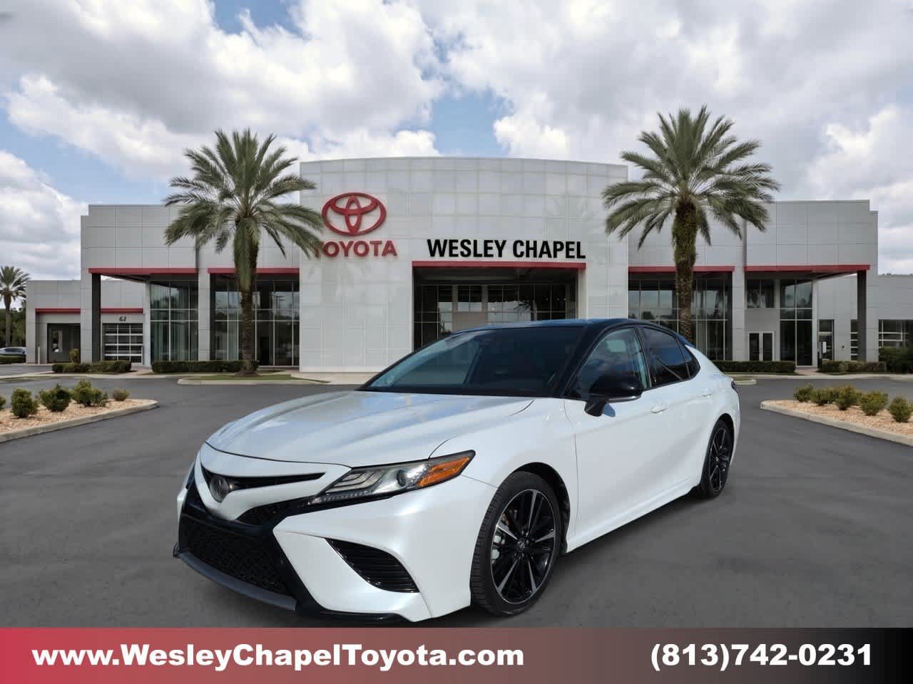 Used 2019 Toyota Camry XSE FWD image 1