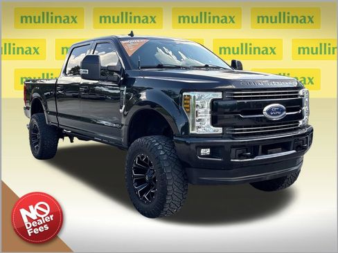 Used 2019 Ford F250 Lariat w/ Lariat Value Package AWD/4WD image 1