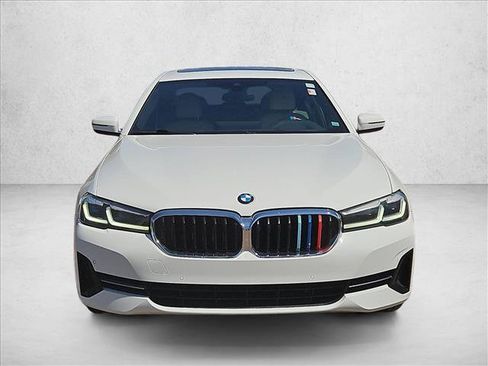 Used 2023 BMW 540i w/ Premium Package RWD image 2