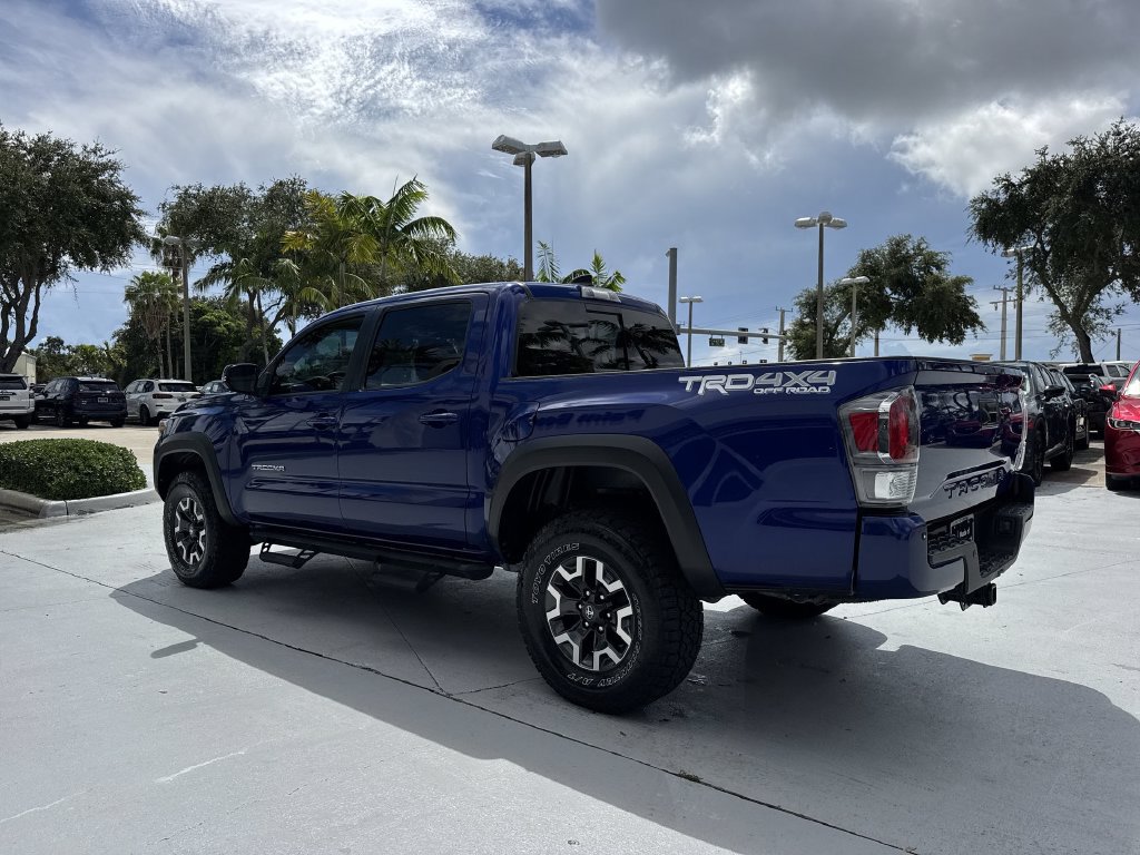 Used 2023 Toyota Tacoma TRD Off-Road w/ TRD Premium Off Road Package AWD/4WD image 26