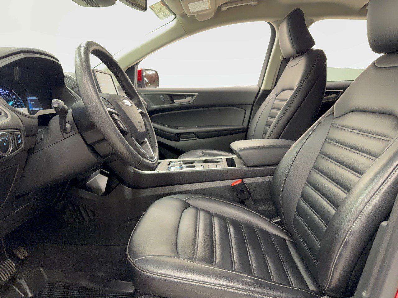 Used 2024 Ford Edge SEL w/ Convenience Package AWD/4WD image 5