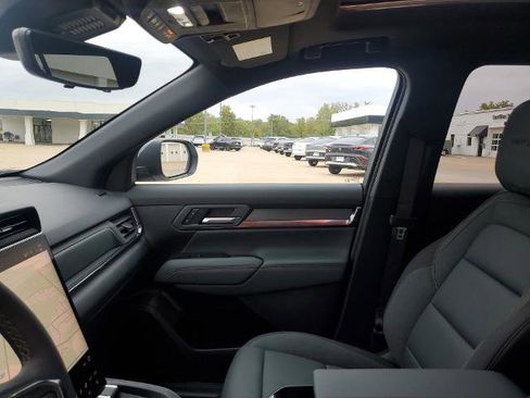 New 2026 GMC Terrain AT4 w/ Convenience Package III image 28