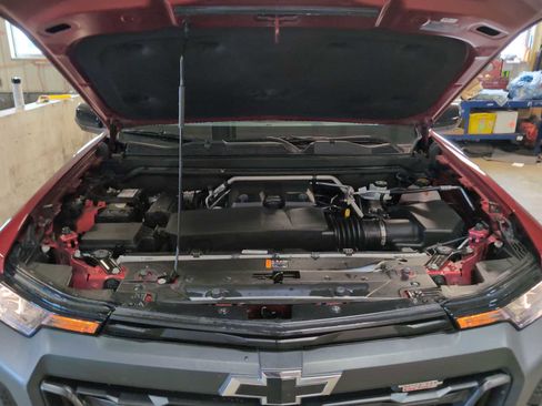 Used 2024 Chevrolet Colorado Trail Boss w/ Technology Package image 29