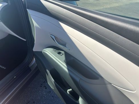 New 2026 Hyundai Tucson Blue SE image 20