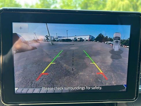 Used 2023 Ford Explorer XLT w/ Equipment Group 202A AWD/4WD image 14