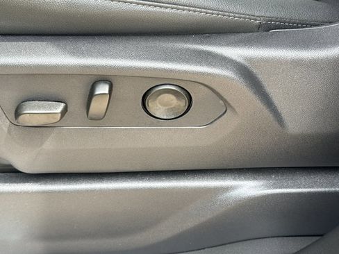 Used 2026 Chevrolet Silverado 1500 LT AWD/4WD image 14
