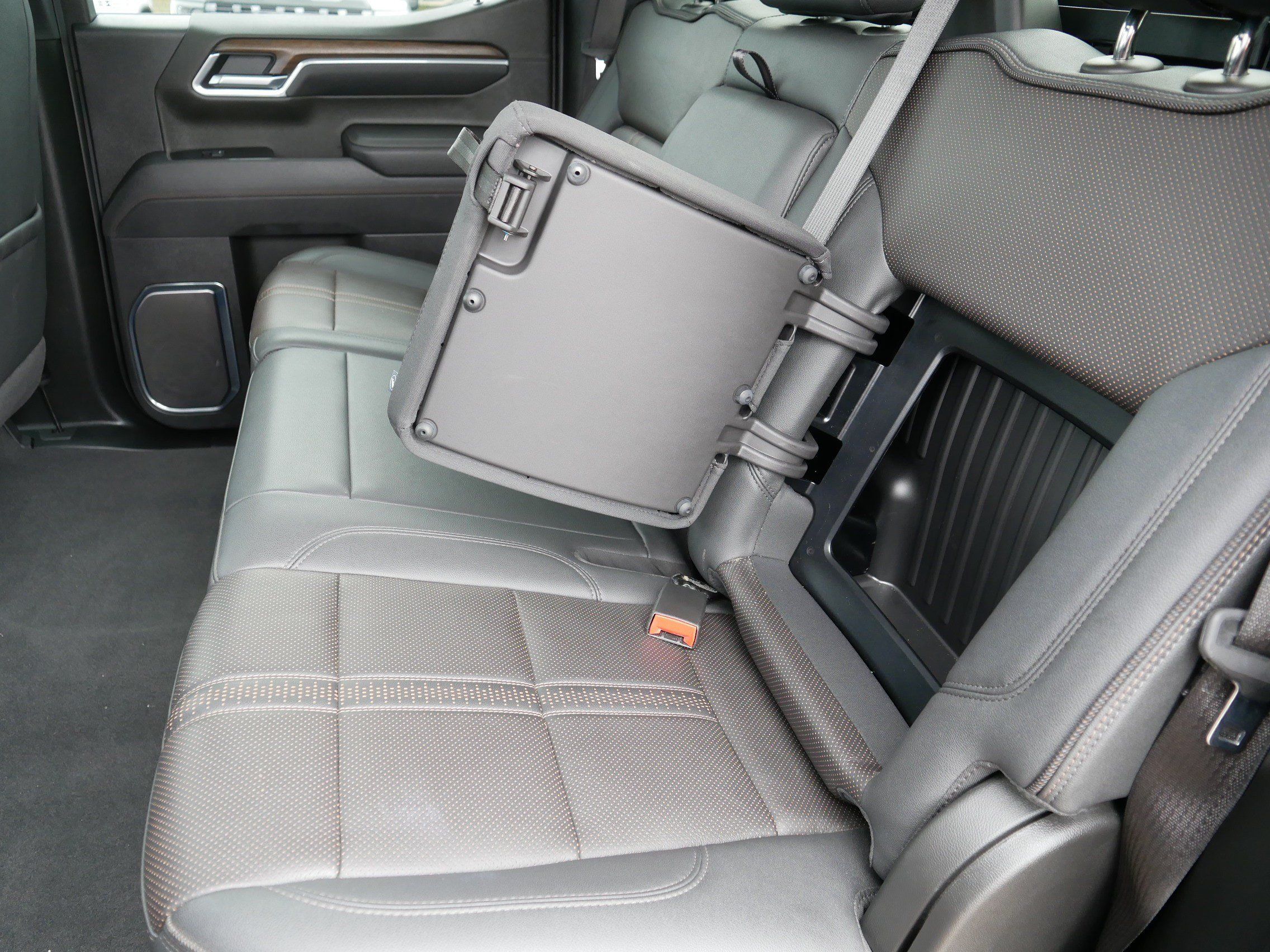 Certified 2025 Chevrolet Silverado 1500 High Country w/ High Country Premium Package AWD/4WD image 36