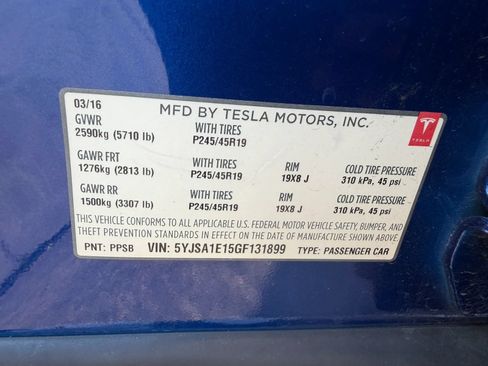 Used 2016 Tesla Model S 70 RWD image 28