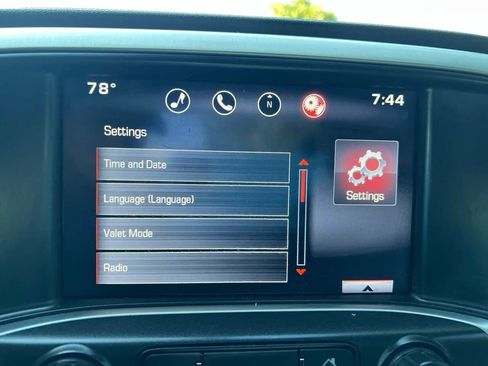 Used 2015 GMC Sierra 1500 SLE w/ SLE Value Package image 12