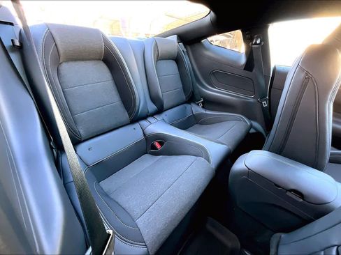 Used 2025 Ford Mustang Coupe image 20