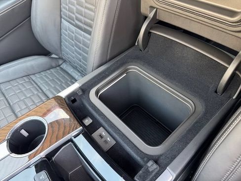 Used 2025 Cadillac Escalade Sport Platinum w/ LPO, Floor Liner Package AWD/4WD image 25