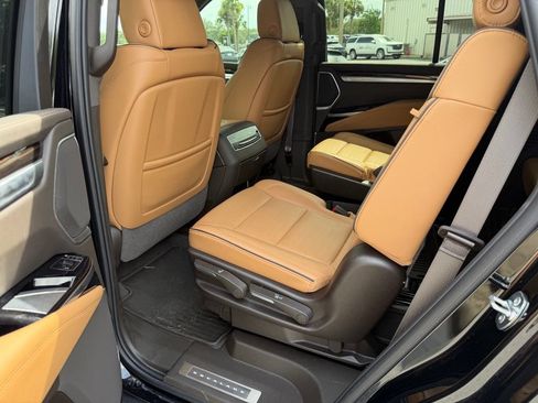 Certified 2025 Cadillac Escalade Premium Luxury w/ Touring Package AWD/4WD image 10