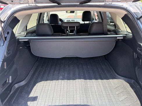 Used 2019 Subaru Outback 2.5i Limited w/ Popular Package #2 AWD/4WD image 8