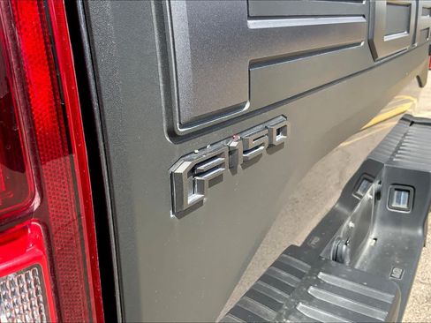 Used 2019 Ford F150 Raptor w/ Equipment Group 802A Luxury AWD/4WD image 31