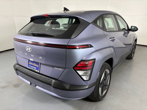 Used 2024 Hyundai Kona SE FWD image 8