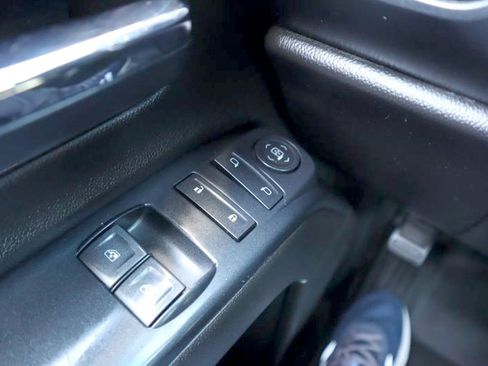 Used 2017 GMC Sierra 3500 2WD Regular Cab w/ Sierra Convenience Package image 19