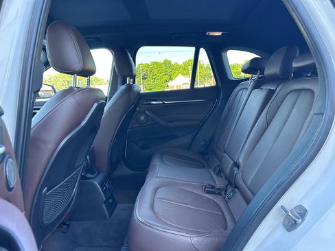 Used 2016 BMW X1 xDrive28i AWD/4WD image 16