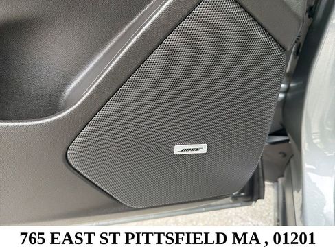 Used 2024 Cadillac XT6 Sport w/ Technology Package image 15