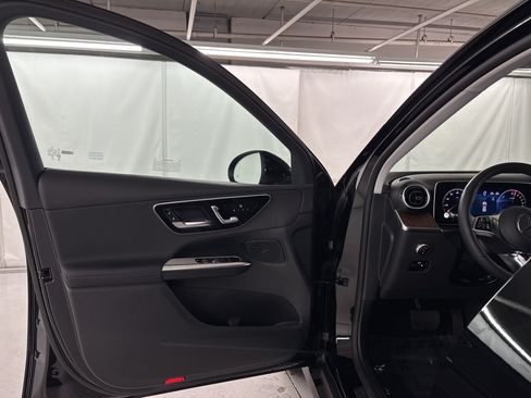Certified 2025 Mercedes-Benz GLC 350e 4MATIC image 14