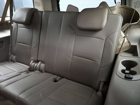 Used 2015 GMC Yukon XL SLT w/ Open Road Package RWD image 19