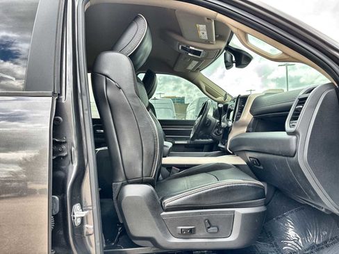 Used 2019 RAM 2500 Laramie image 9