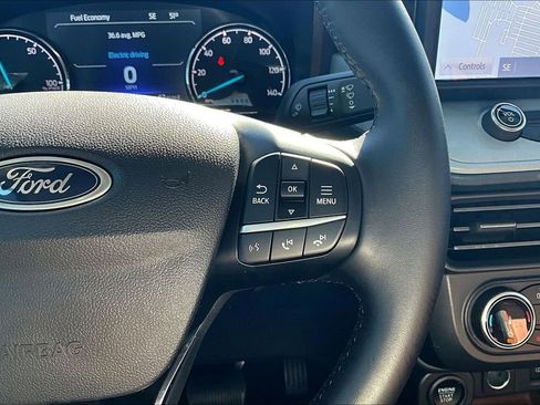 Used 2024 Ford Maverick Lariat image 19