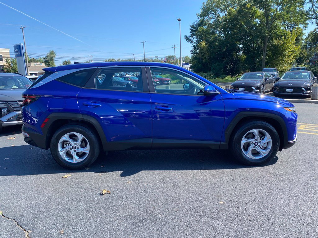 Certified 2024 Hyundai Tucson SE FWD image 2