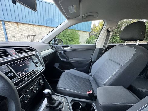 Used 2021 Volkswagen Tiguan S FWD image 25