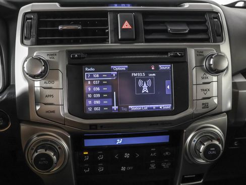 Used 2018 Toyota 4Runner Limited image 28