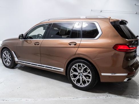 Used 2020 BMW X7 xDrive50i w/ Dynamic Handling Package AWD/4WD image 2