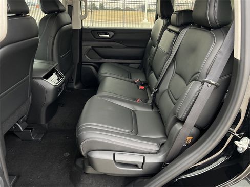 New 2026 Nissan Armada SV image 14